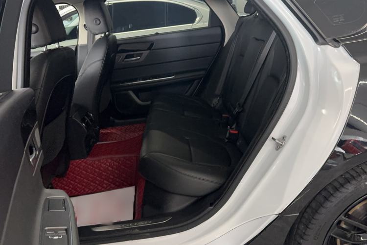 Used Jaguar XFL 2020 XFL 2.0T P200 Two-Wheel-Drive Rally Flag Edition
