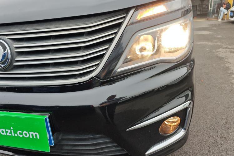 Used FORTHING Lingzhi 2017 M5 1.6L Standard Model
