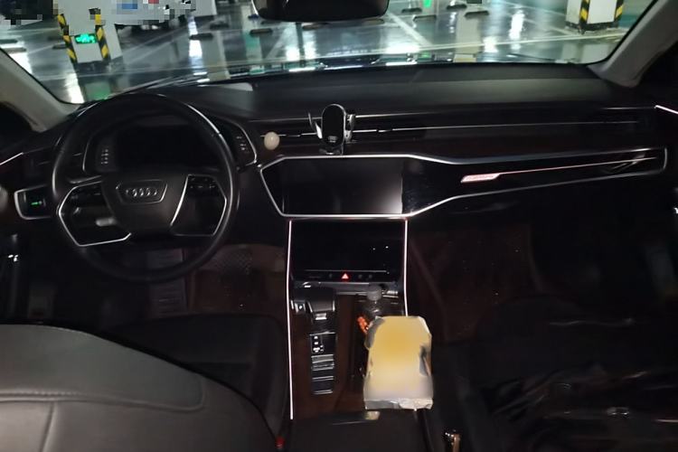 Used Audi A6 2020 allroad quattro Explorer 55 TFSI Prestige Off-Road Model
