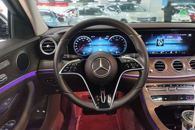 Used Mercedes-Benz E-Class New Energy 2023 E 350 e L Plug-in Hybrid Sedan
