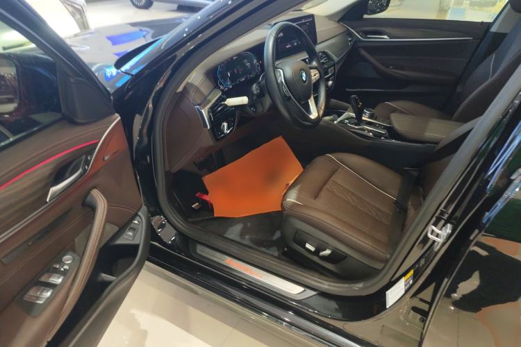 Used BMW 5 Series New Energy 2021 535Le Luxury Package
