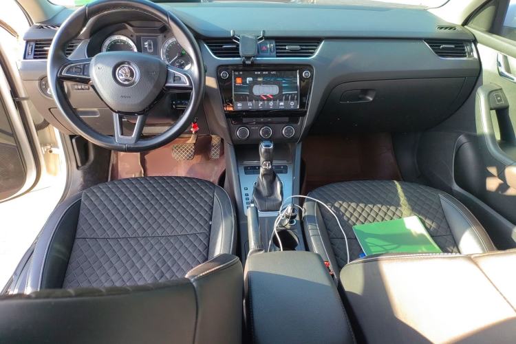 Used Skoda Octavia 2018 TSI230 DSG Luxury Edition