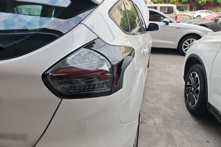 Used Ford Focus 2017 Hatchback 1.6L Automatic Comfort Plus SmartDrive Edition
