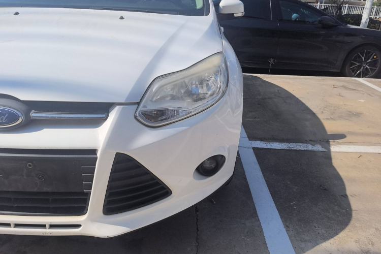 Used Ford Focus 2012 Sedan 1.6L Automatic Comfort Model
