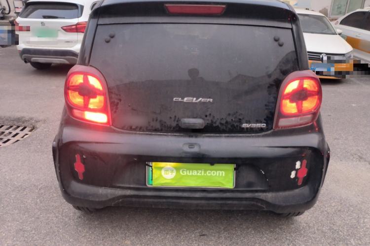 Used Roewe Clever 2021 302 km New Four-Seater Super-Efficient Version
