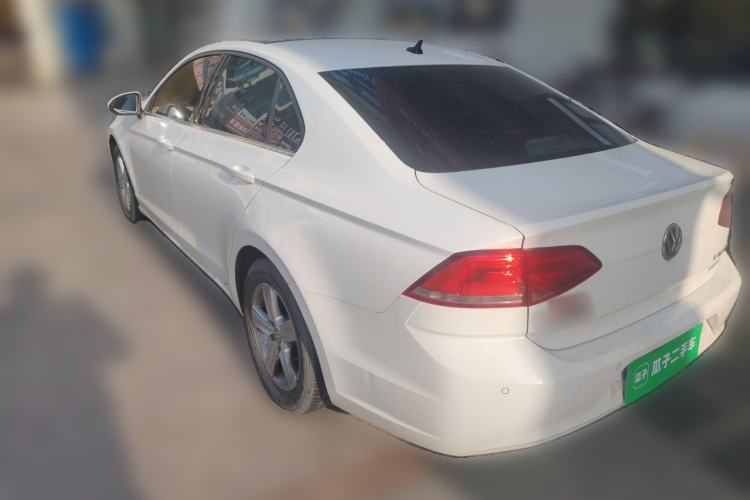 Used Volkswagen Lamando 2015 230TSI DSG Fashion Edition
