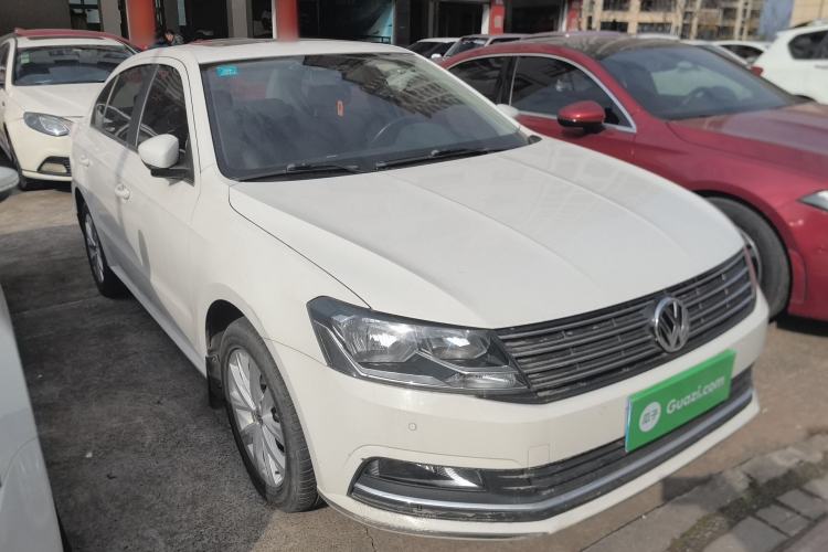 Used Volkswagen Lavida 2015 1.6L Automatic Comfort Edition
