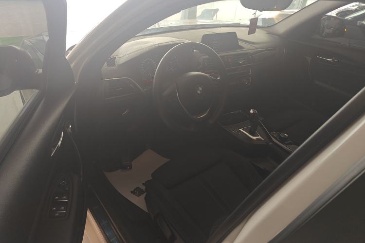 Used BMW 1 Series 2018 118i Sport Design Package
