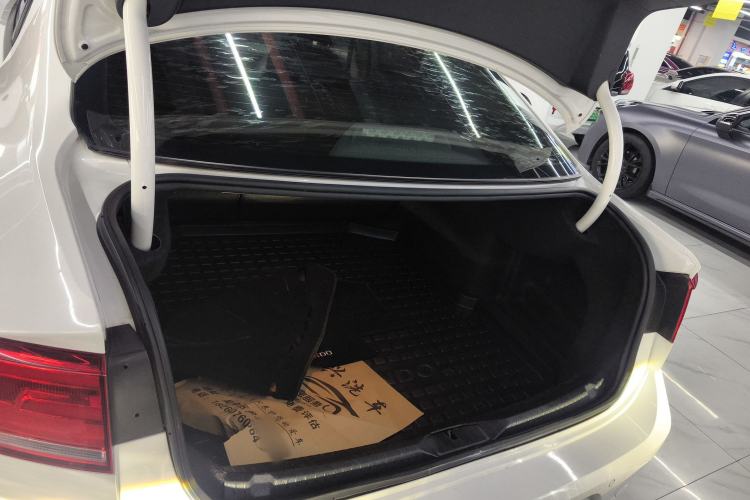 Used Volkswagen Lamando 2017 230TSI DSG Fashion Edition
