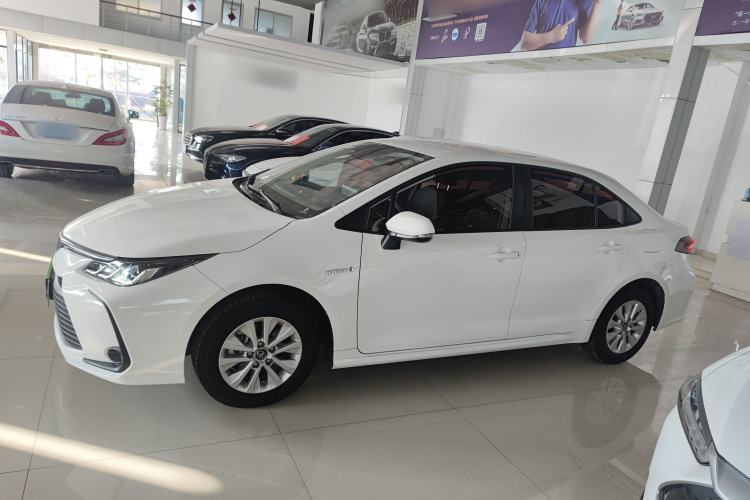 Used Toyota Corolla 2022 Dual-Motor 1.8L E-CVT Pioneer Edition

