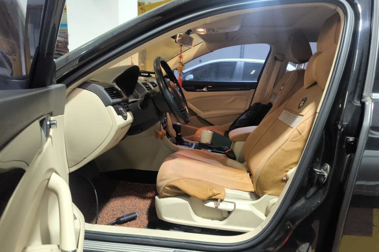 Used Volkswagen Passat 2014 1.8TSI DSG Prestige Edition
