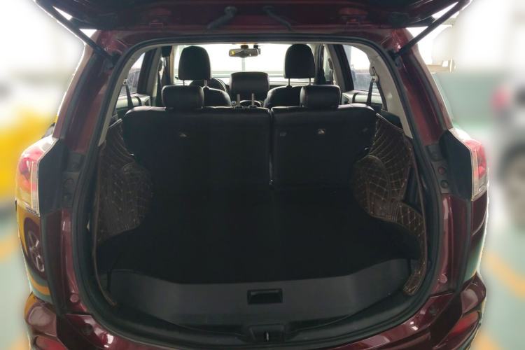 Used Toyota RAV4 2016 2.0L CVT Two-Wheel Drive Fashion Edition China V Standard
