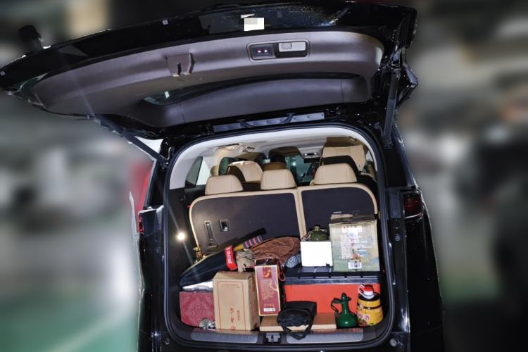 Used Denza D9 2024 DM-i 980 Four-Wheel Drive Flagship Model