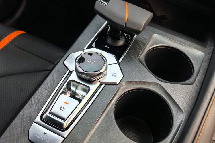 Used Changan UNI-V 2024 1.5T Prestige Edition