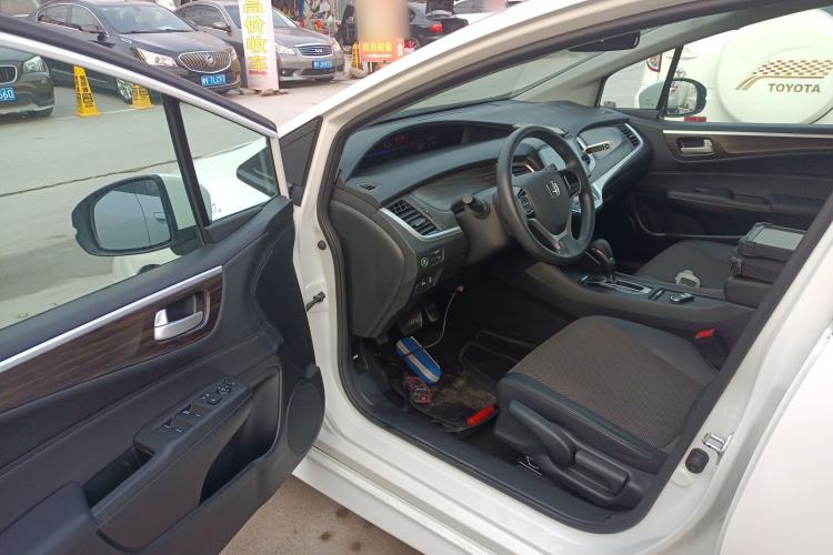 Used Honda Jade 2017 1.8L automatic Comfort version 5 seats