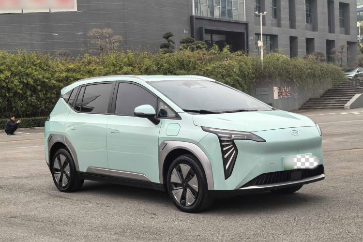 Used AION Y 2023 Younger
