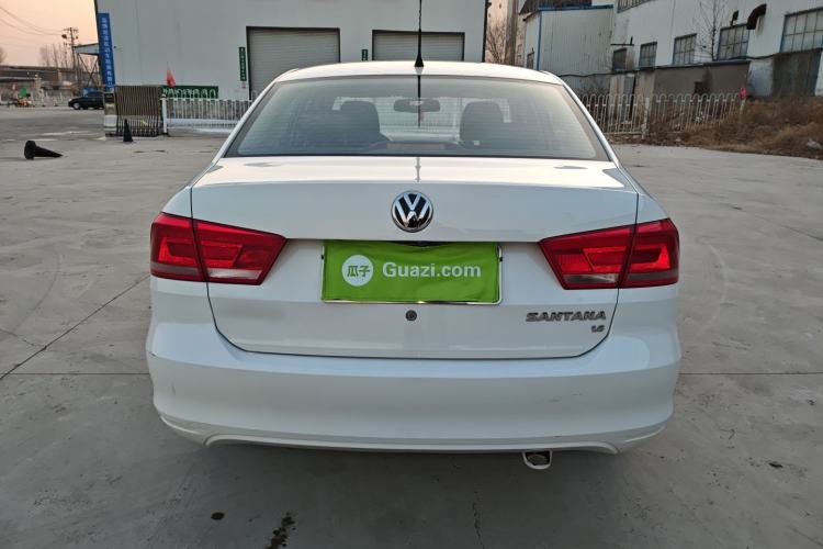 Used Volkswagen Santana 2015 1.6L Manual Fashion Edition
