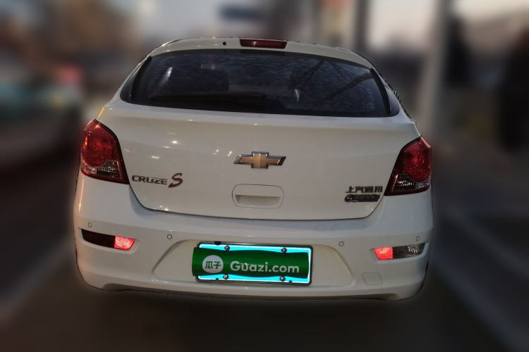 Used Chevrolet Cruze 2015 Hatchback 1.6L Manual Comfort Edition