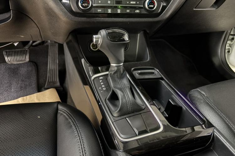 Used Kia K4 2014 1.8L Automatic DLX
