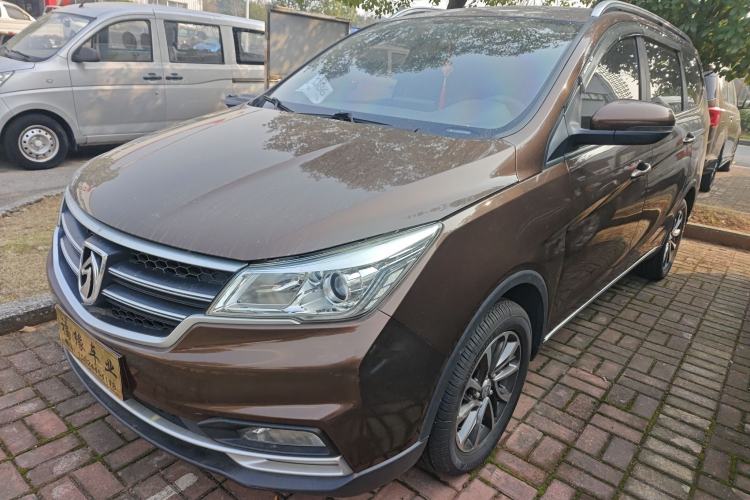 Used Baojun 730 2019 1.5T Manual Fashion Model 7-seater China VI
