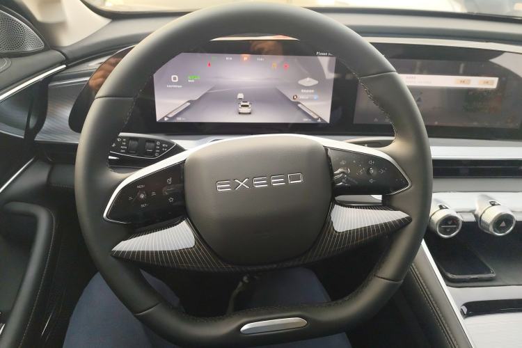 Used  Lingyun 2025 300T Two-Wheel-Drive King's Edition
