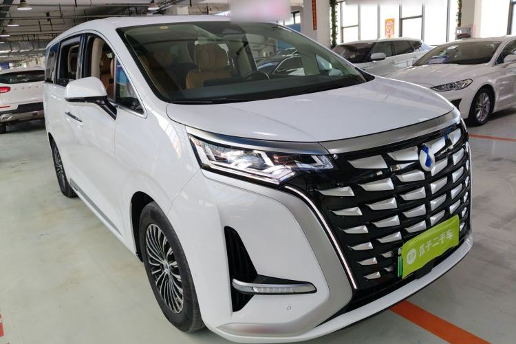 Used Denza D9 2024 DM-i 980 Four-Wheel Drive Flagship Model