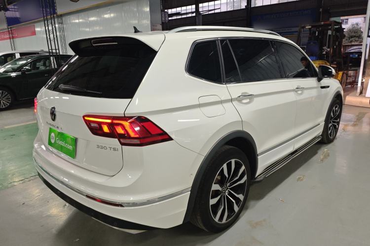 Used Volkswagen Tiguan L 2021 330TSI Automatic Two-Wheel Drive R-Line Enhanced Edition
