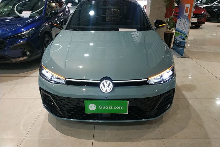 Used Volkswagen Passat 2025 Pro 380TSI Starry Dragon Luxury Edition