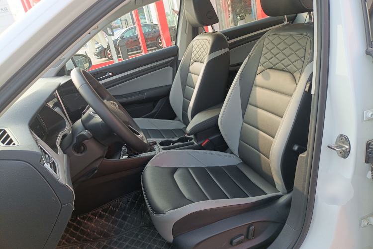 Used Volkswagen Bora 2023 300TSI DSG Prestige Edition