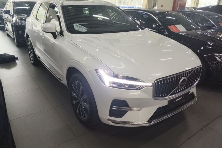 Used Volvo XC60 2024 B5 4x4 Smart Luxury Edition