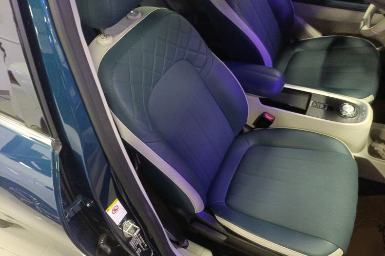 Used ORA Good Cat 2021 400km Standard Range Venus Edition Lithium Iron Phosphate