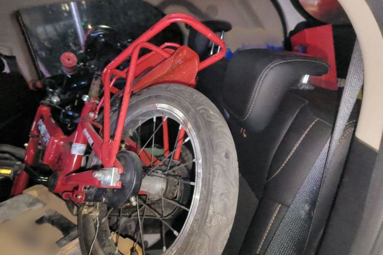 Used BYD Yuan 2017 1.5L Automatic Cool & Connected Model
