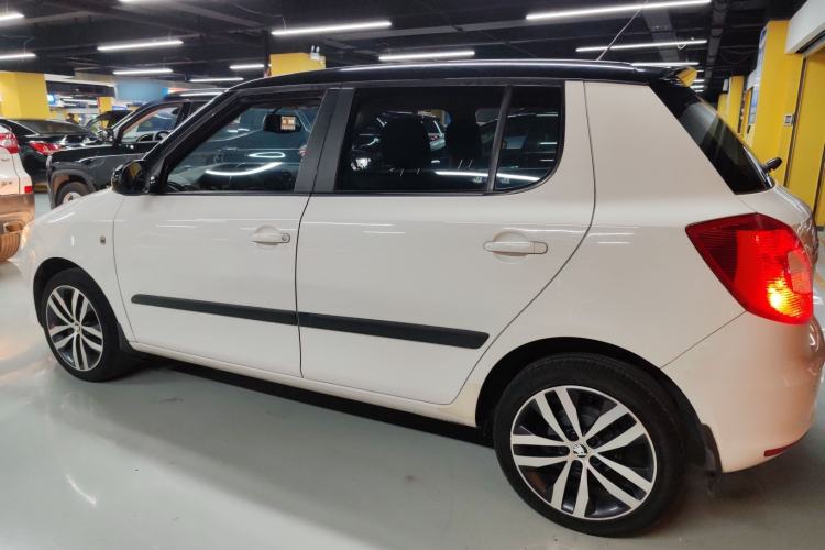 Used Skoda Fabia 2014 1.6L Automatic Sport Edition
