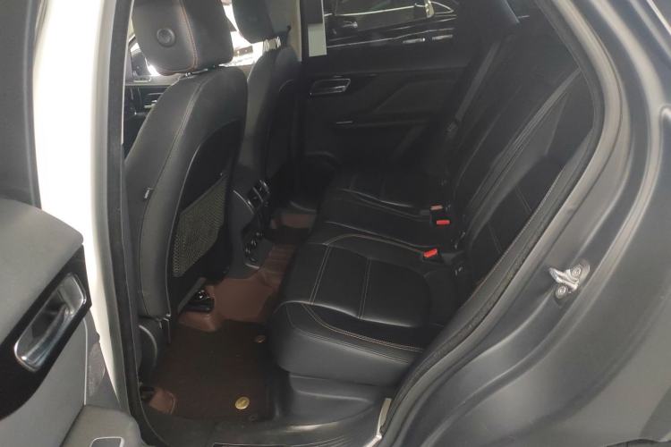 Used Jaguar F-PACE 2018 2.0T Two-Wheel Drive Urban Deluxe Edition
