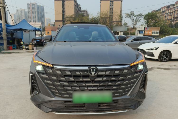 Used Changan UNI-Z New Energy 2024 Blue Whale Smart Electric iDD 125km Beyond Edition
