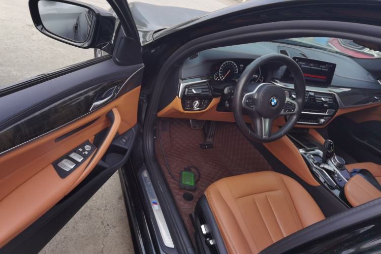 Used BMW 5 Series 2019 530Li Leading Model M Sport Package