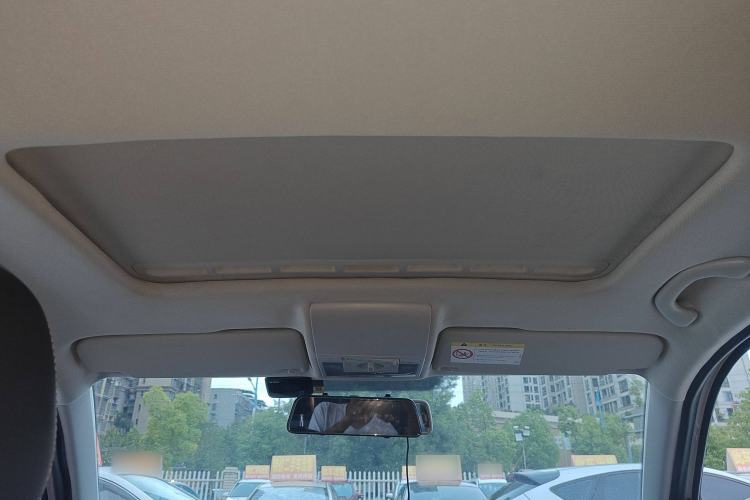 Used Volkswagen Lavida 2015 1.6L Automatic Comfort Edition
