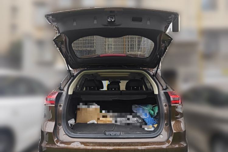 Used Geely Auto Emgrand X7 Sport 2018 1.8TD Automatic Two-Wheel Drive Smart 4G Connected Version
