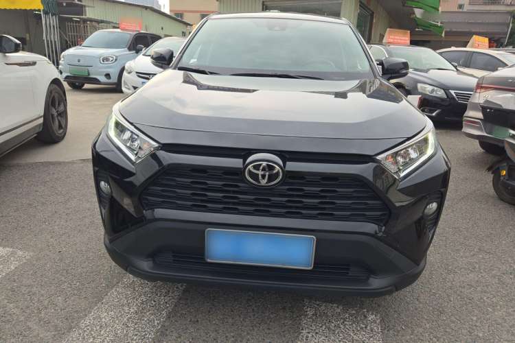 Used Toyota RAV4 2022 2.0L CVT Two-Wheel Drive Urban Edition
