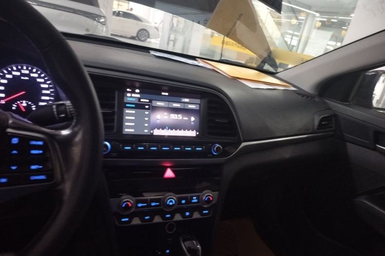 Used Hyundai Elantra 2019 1.5L CVT Smart & Luxurious Trim
