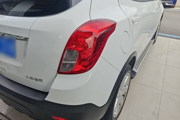 Used Buick Encore 2015 1.4T Automatic Two-Wheel Drive Urban Elite Version
