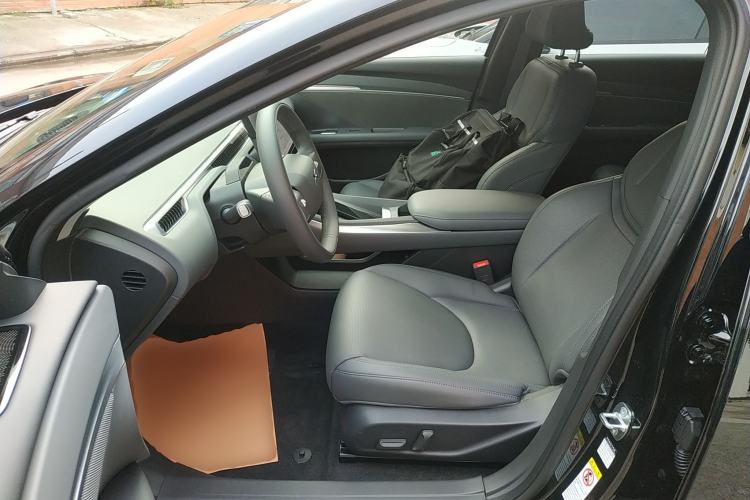 Used XPeng MONA M03 2024 620 with Ultra-Long Range
