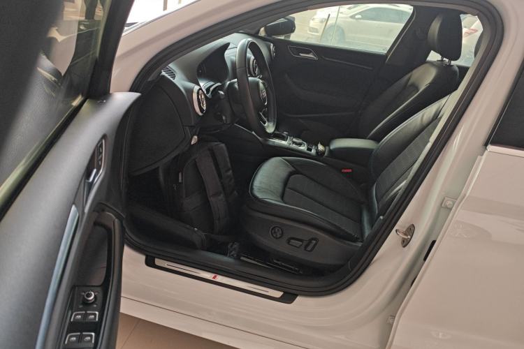 Used Audi A3 2020 Limousine 35 TFSI Fashion Edition China VI Emission Standard