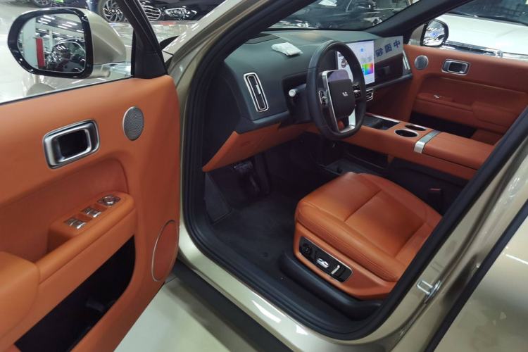 Used Li Auto L8 2024 Ultra Model
