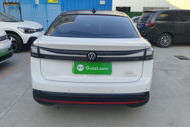 Used Volkswagen ID.7 VIZZION 2024 AIR model
