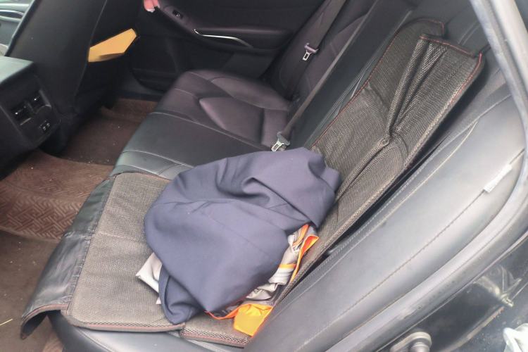 Used Toyota Avalon 2019 2.0L Luxury Edition China VI Standard
