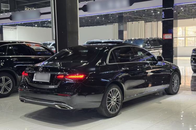Used Mercedes-Benz E-Class 2023 Facelift E 260 L
