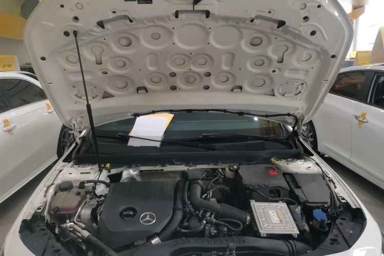 Used Mercedes-Benz A-Class 2020 Facelift A 180 L Sport Sedan Special Configuration
