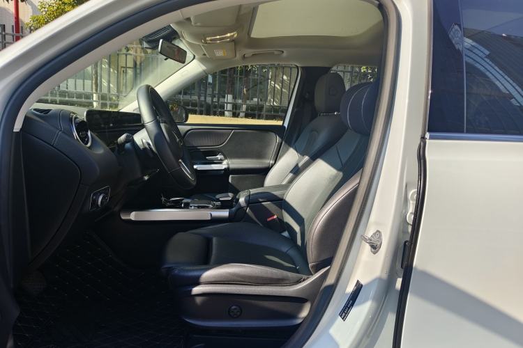 Used Mercedes-Benz GLB 2020 GLB 200 Dynamic Edition
