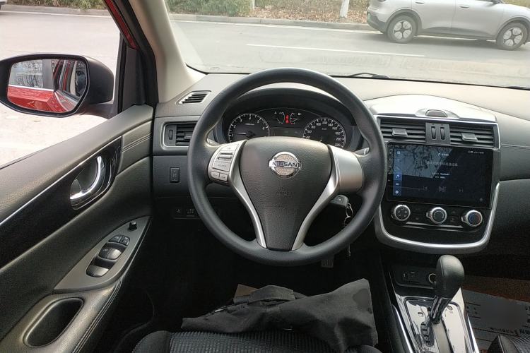 Used Nissan Tiida 2021 1.6L CVT Cool Edition
